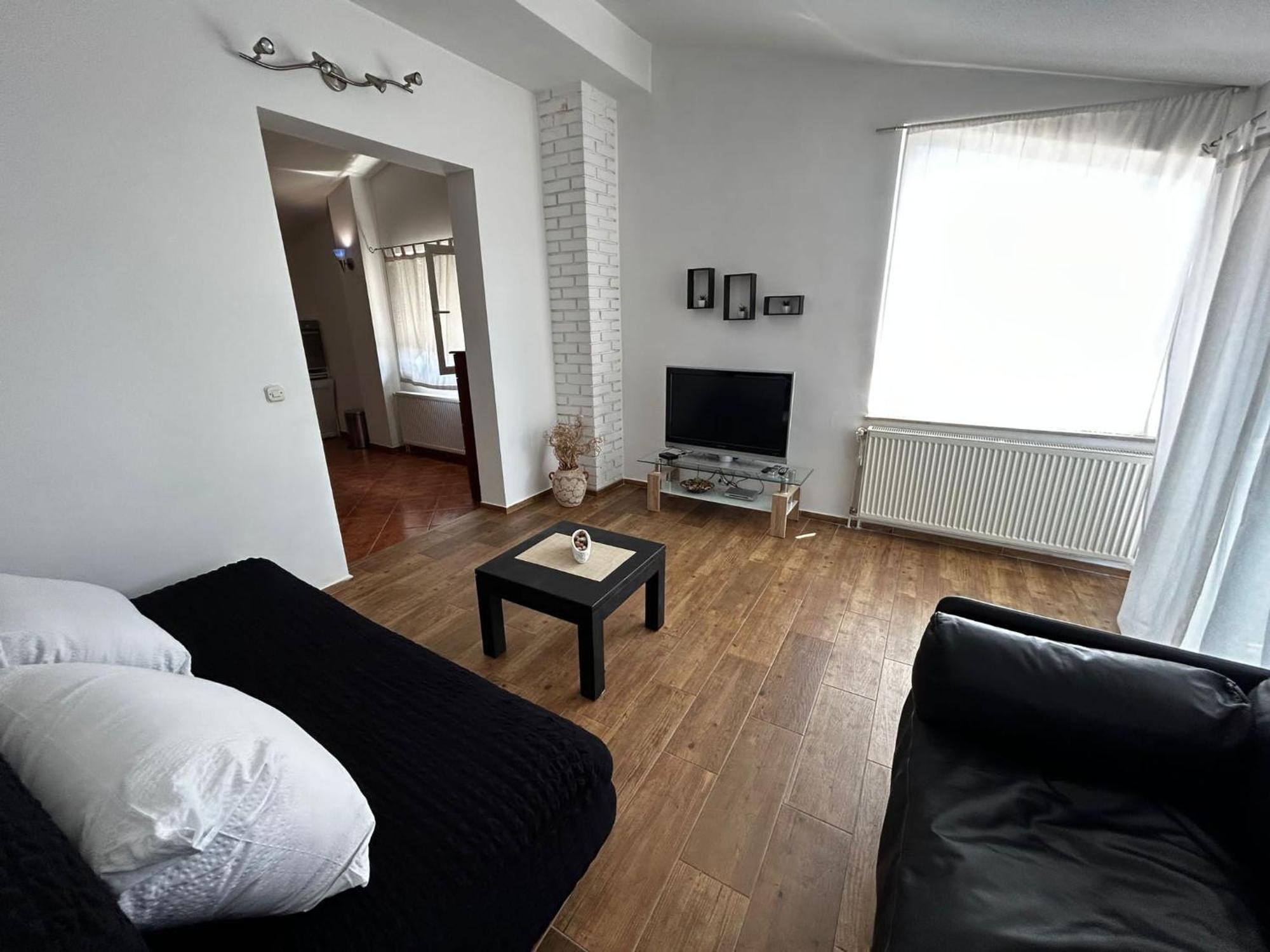 Apartments Petrovic Пировац Экстерьер фото