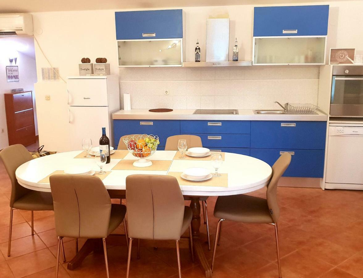 Apartments Petrovic Пировац Экстерьер фото