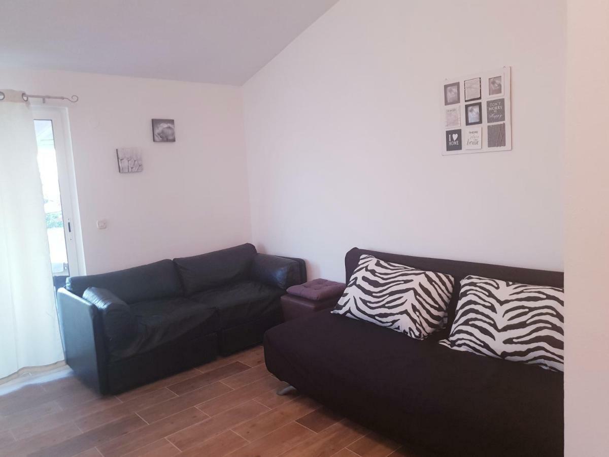 Apartments Petrovic Пировац Экстерьер фото